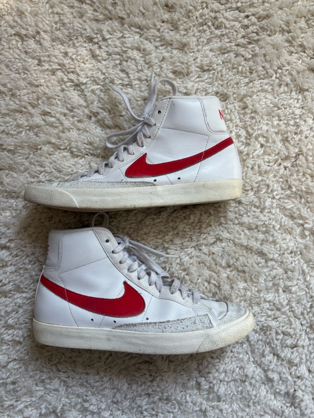 Nike Blazer Mid '77 Vintage Red and White